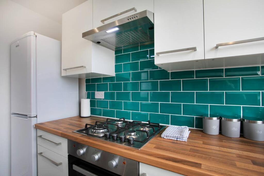 Villa Cudworth House, Barnsley For Contractors & Families, Free Parking, High Speed Wifi Etc Esterno foto