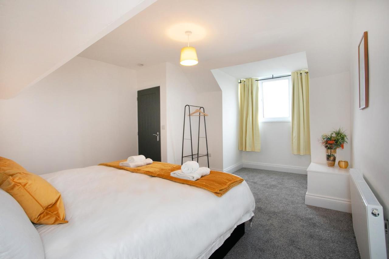 Villa Cudworth House, Barnsley For Contractors & Families, Free Parking, High Speed Wifi Etc Esterno foto