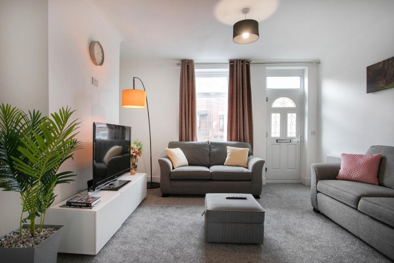 Villa Cudworth House, Barnsley For Contractors & Families, Free Parking, High Speed Wifi Etc Esterno foto